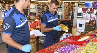 Aliağa Belediye Zabıtası'ndan bayram öncesi marketlere denetim