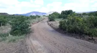 Gökçeören'in tarla ve ova yolları yaza hazırlanıyor