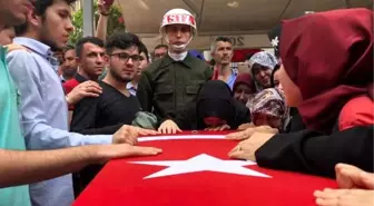 Şehit Teğmen Raşit Aydın'ın babaevinde gözyaşı (2)