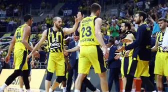 Telekom'u geçen Fenerbahçe, play-off yarı finalinde TOFAŞ'ın rakibi oldu