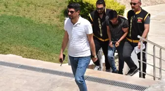 Yaşlı kadını telefonla dolandırmak isteyen dolandırıcı polisten kaçamadı