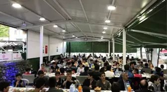 Çocuklar iftar yemeğinde buluştu