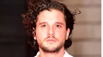 Kit Harington Şöhreti Kaldıramadı