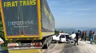 TIR ile çarpışan otomobildeki kadın öldü, eşi yaralı