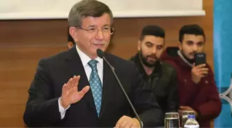 Eski Başbakan Davutoğlu: Hepinizi yeni bir hal ile hallenmeye davet ediyorum