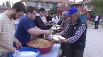 Karaören'de iftar geleneği sürüyor