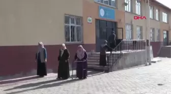 Kırıkkale'nin Keskin ilçesinde oy verme işlemi başladı
