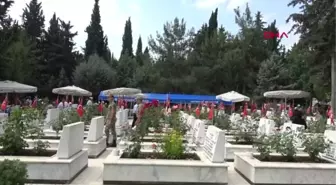 ADANA Şehit yakınları şehitliklere akın etti