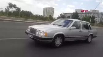 ANKARA Bahçeli, 'Aziz İstanbul' şarkısı eşliğinde Ankara'yı turladı