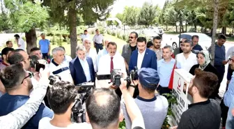 Başkan Gürkan huzurevini ve sevgi evlerini ziyaret