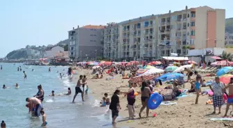 Tekirdağ'da bayram tatilinde plajlar doldu taştı