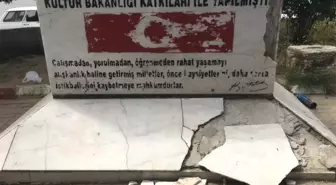 Atatürk büstünün bakımsız hali tepki çekti