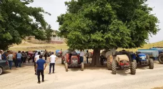 Çakırhöyük Beldesinde traktör ve su tanklarıyla eylem