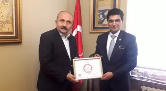 Eyüp Aytekin mazbatasını aldı