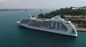 İstanbul'a 3.5 yıl aradan sonra gelen kruvaziyer gemisi havadan görüntülendi