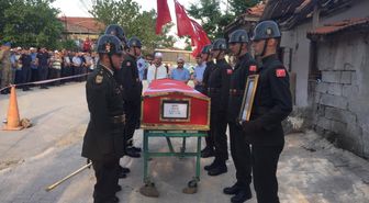 Pençe Harekatı şehidi Fatih Öz köyünde defnedildi