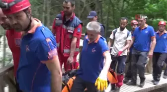 Selfie ölüm getirdi...Selfie yaparken yaklaşık 10 metre yükseklikten düşerek hayatını kaybetti
