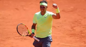 Fransa Açık'ta final bileti Nadal'ın: İspanyol raket Federer'i 24. kez yendi