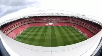 Arsenal, 7 futbolcusuyla yollarını ayırdı