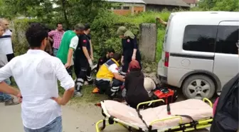 Motosiklet ile hafif ticari araç çarpıştı: 1 ölü, 1 yaralı