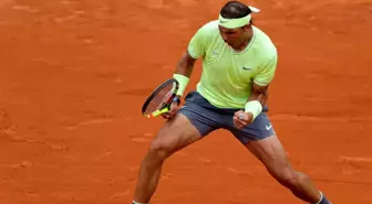 Fransa'da sıradan bir gün: Rafael Nadal 12. kez Roland-Garros şampiyonu