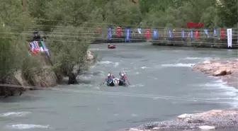 TUNCELİ Dünya Rafting Şampiyonası'nda yarışlar başladı