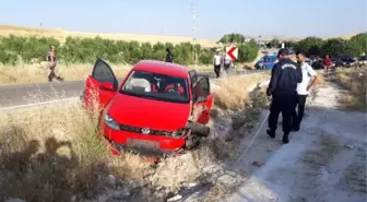 Adıyaman'da iki otomobil çarpıştı 6 kiş yaralandı