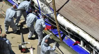 Tuna Nehri'nde batan teknenin enkazı çıkarıldı