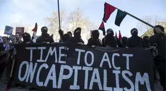 ABD'de sosyalizm algısı değişiyor: Kadınlar kapitalizmi erkeklere göre daha az tercih ediyor