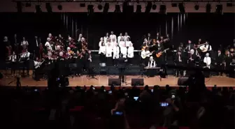 Başakşehir Müzik Akademisi Orkestrası'nın yıl sonu konserine yoğun ilgi