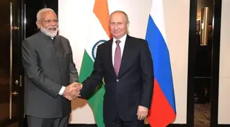 Putin, Modi ile bir araya geldi