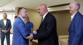 Başkan Büyükakın CHP'li Meclis üyelerini ağırladı