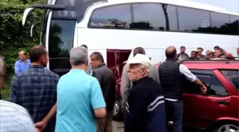 Kastamonu'da otobüs ile otomobil çarpıştı: 3 yaralı