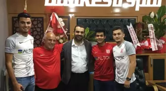 Balıkesirspor'da gençlik aşısı sürüyor