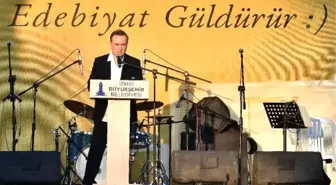 İzmir Edebiyat Festivali Murathan Mungan'la başladı