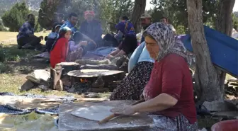 Anadolu kadınının zorlu yayla mesaisi