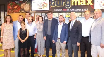 İzmir'in burger markası Burgmax Karşıyaka'da açıldı