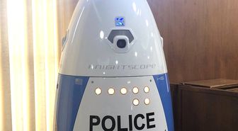 ABD'de yumurta şeklindeki robot polis devriye gezdi