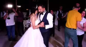 Sanatçı Niran Ünsal nikah şahidi oldu