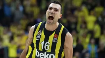 Sloukas, Fenerbahçe'de kaldı! 6 milyon euroluk teklif