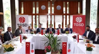 Elazığ'dan önemli tekstil adımı, yatırımı düşünen 10 firmayla görüşüldü