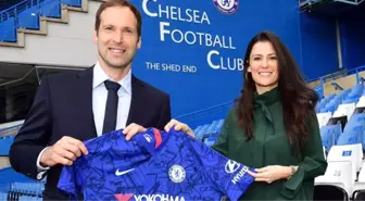 Petr Cech Chelsea'ye döndü