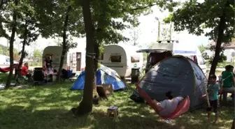 Ormanya, karavan ve çadır kampı yapanların uğrak yeri oldu