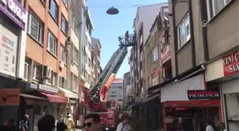 Kadıköy'de iş yeri yangını - İSTANBUL