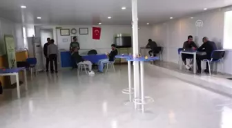 Madde bağımlılarına zeytinlikler arasında 'ilaçsız' rehabilitasyon