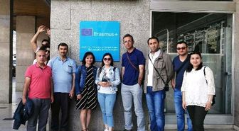 Mülteci öğrencilerin topluma kazandırılması projesi için çalışıyorlar