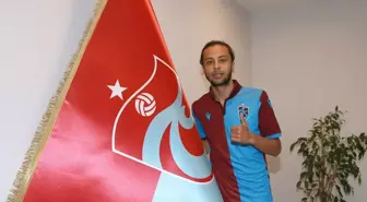 Trabzonspor, Taha Tunç için imza töreni düzenledi