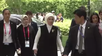 Lider eşleri Japonya'da buluştu