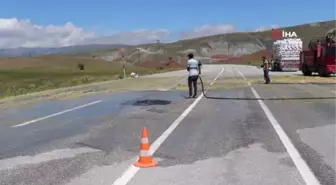 Egzozdan çıkan kıvılcım tırın üzerinde yüklü olan samanları yaktı