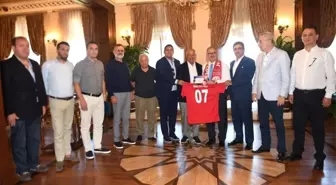 Antalyaspor Derneği yeni yönetiminden ziyaret turu